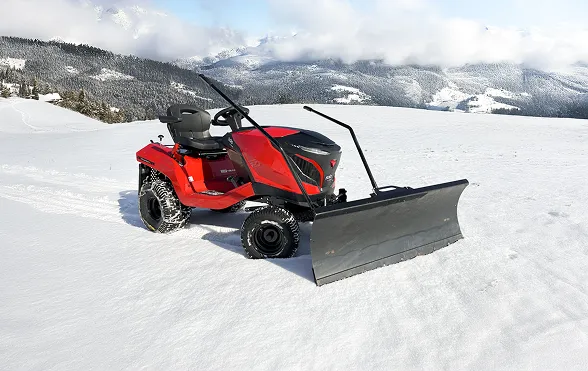 Pług śnieży z ramą montażową